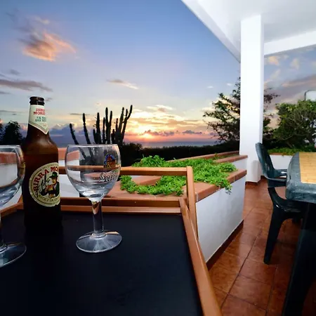 Linda, Exceptional Sea-view Villa *