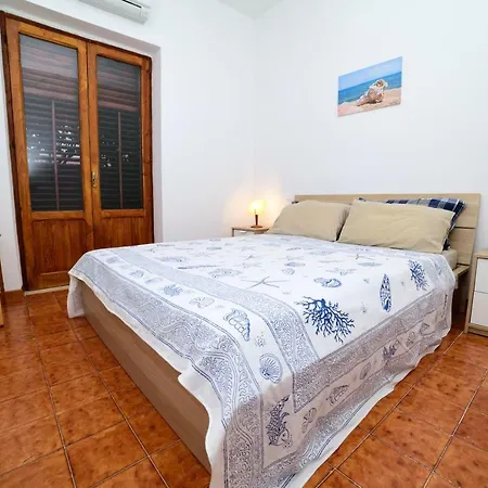 Villa Linda, Exceptional Sea-view *
