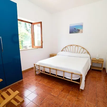 Linda, Exceptional Sea-view Villa *